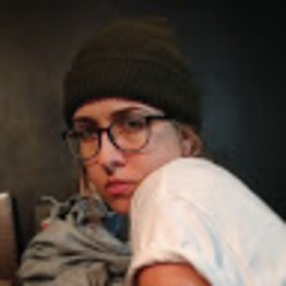 Meet your Posher, Sam - Picture 1 of 1